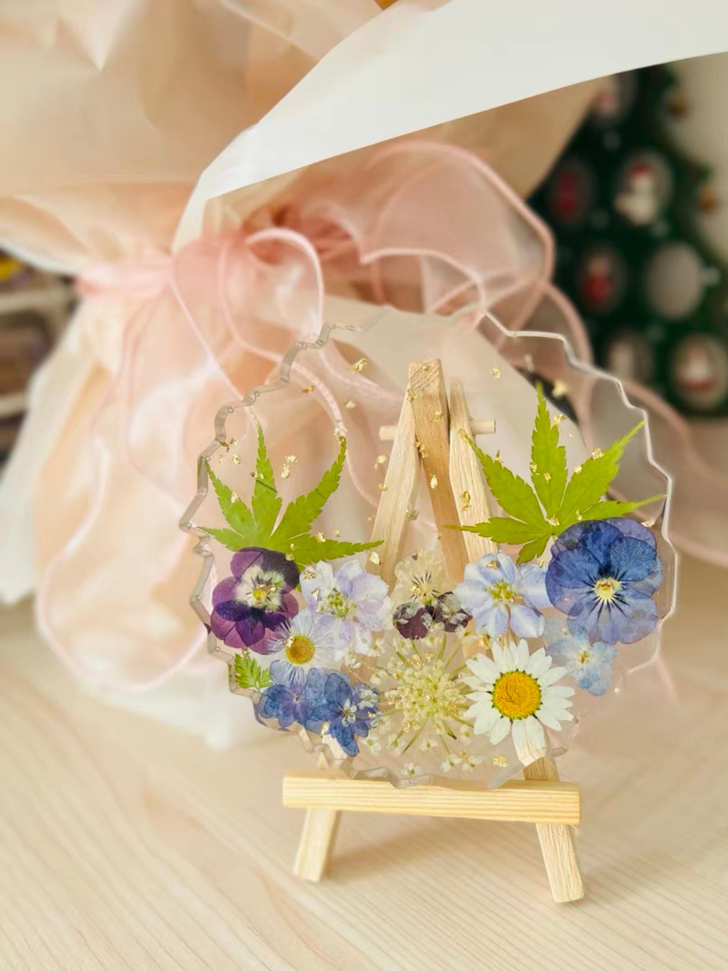 Somewhere in a Dream —Pressed Flower Coaster with Wooden Stand