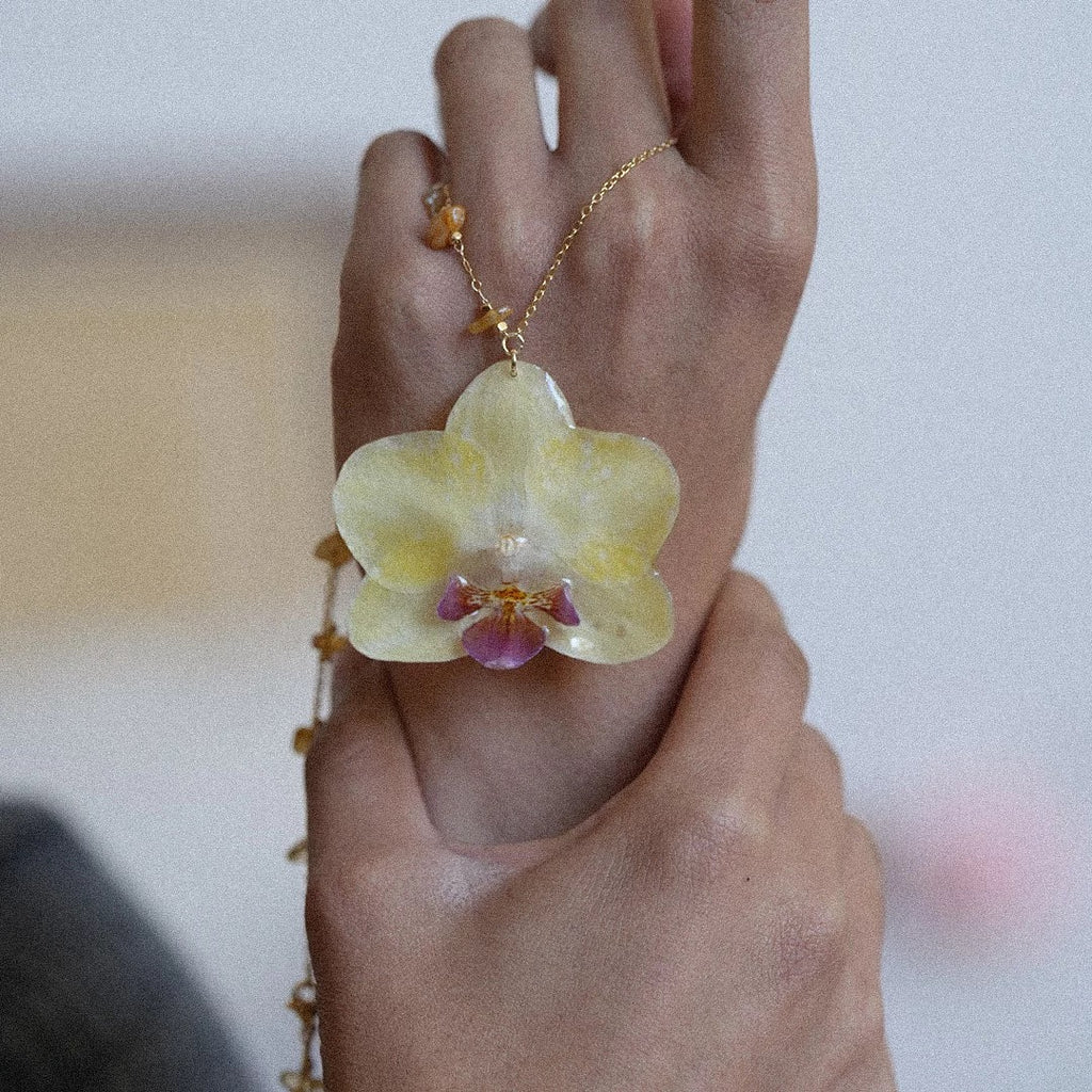 Evening Bloom — Orchid Statement Necklace