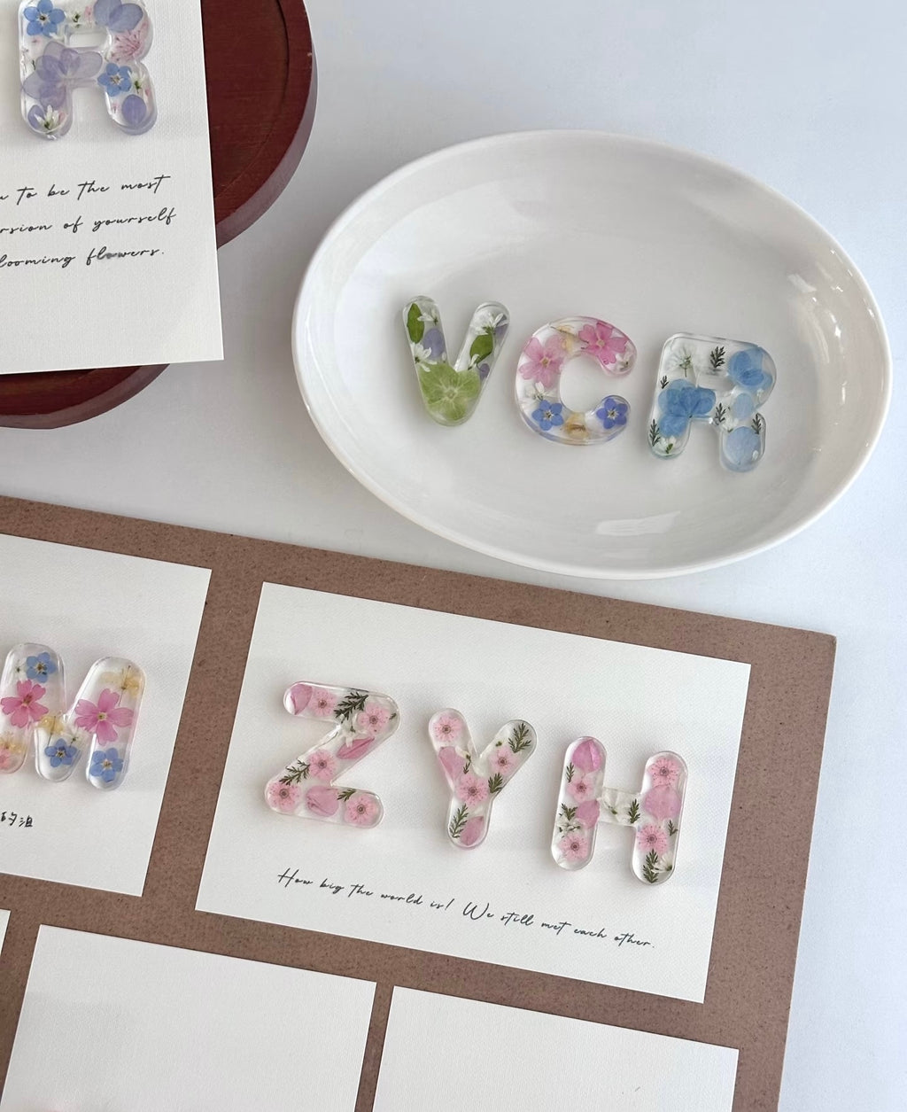 Personalized Resin Letter Frame with Real Flowers