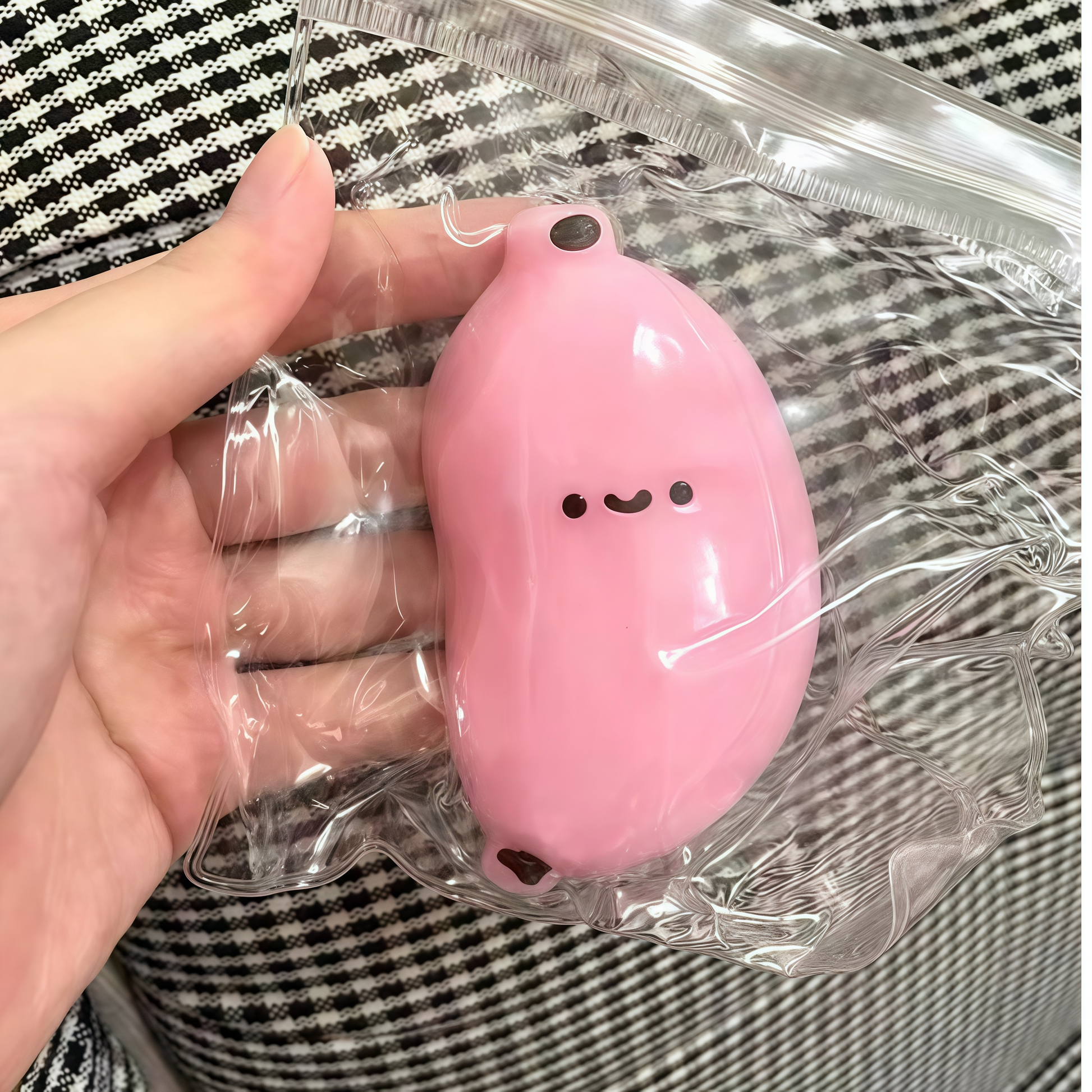 Be with you• Squishy Banana Toy for Playful Breaks