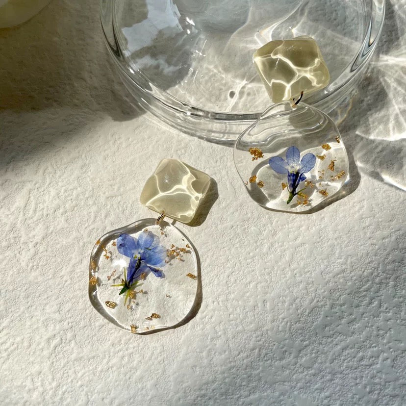 Dancing Petals — Botanical Flower Resin Earrings