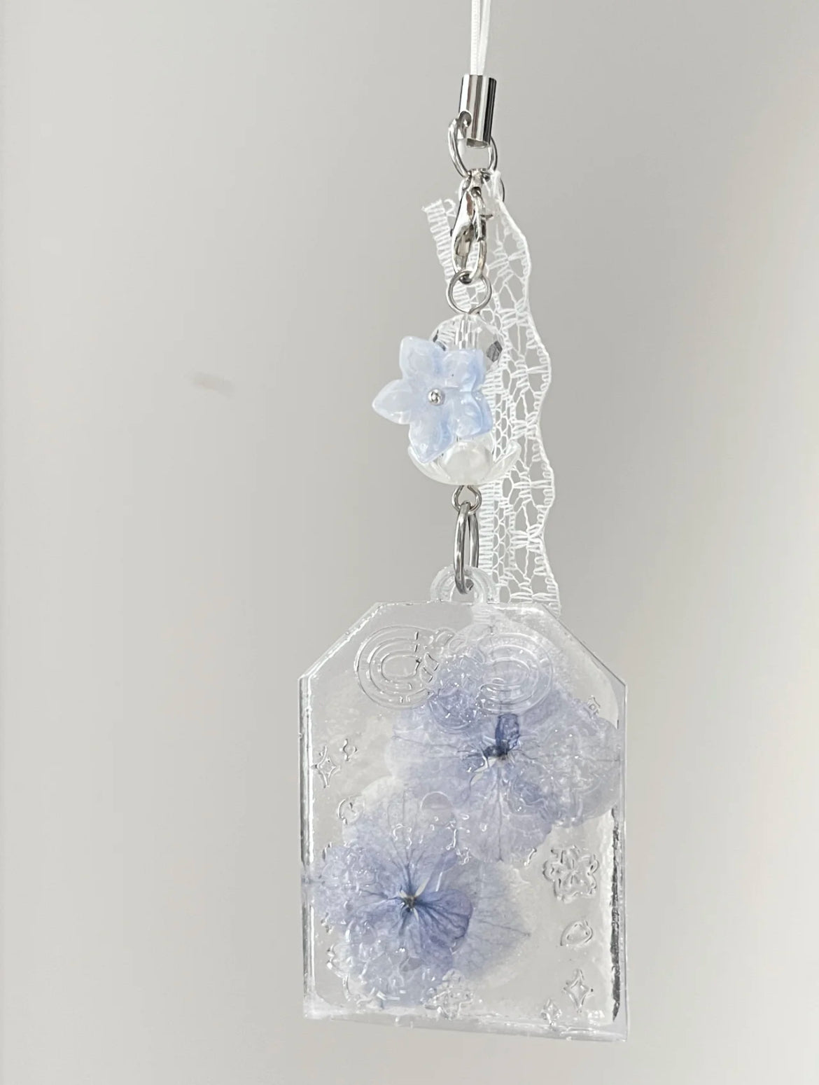 Purple Whisper— Pressed Flower Keychain & Car Pendant