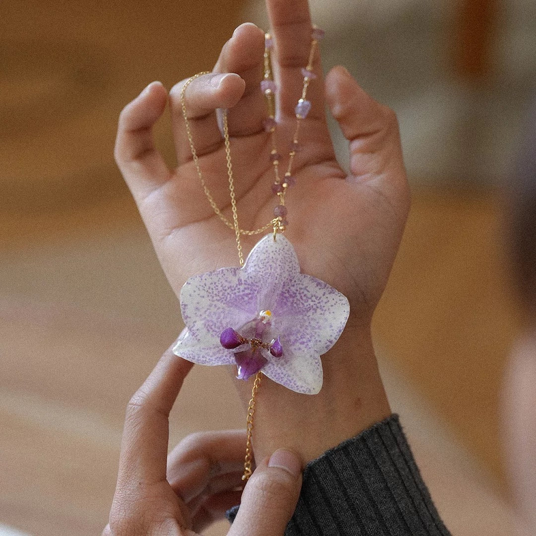 Evening Bloom — Orchid Statement Necklace