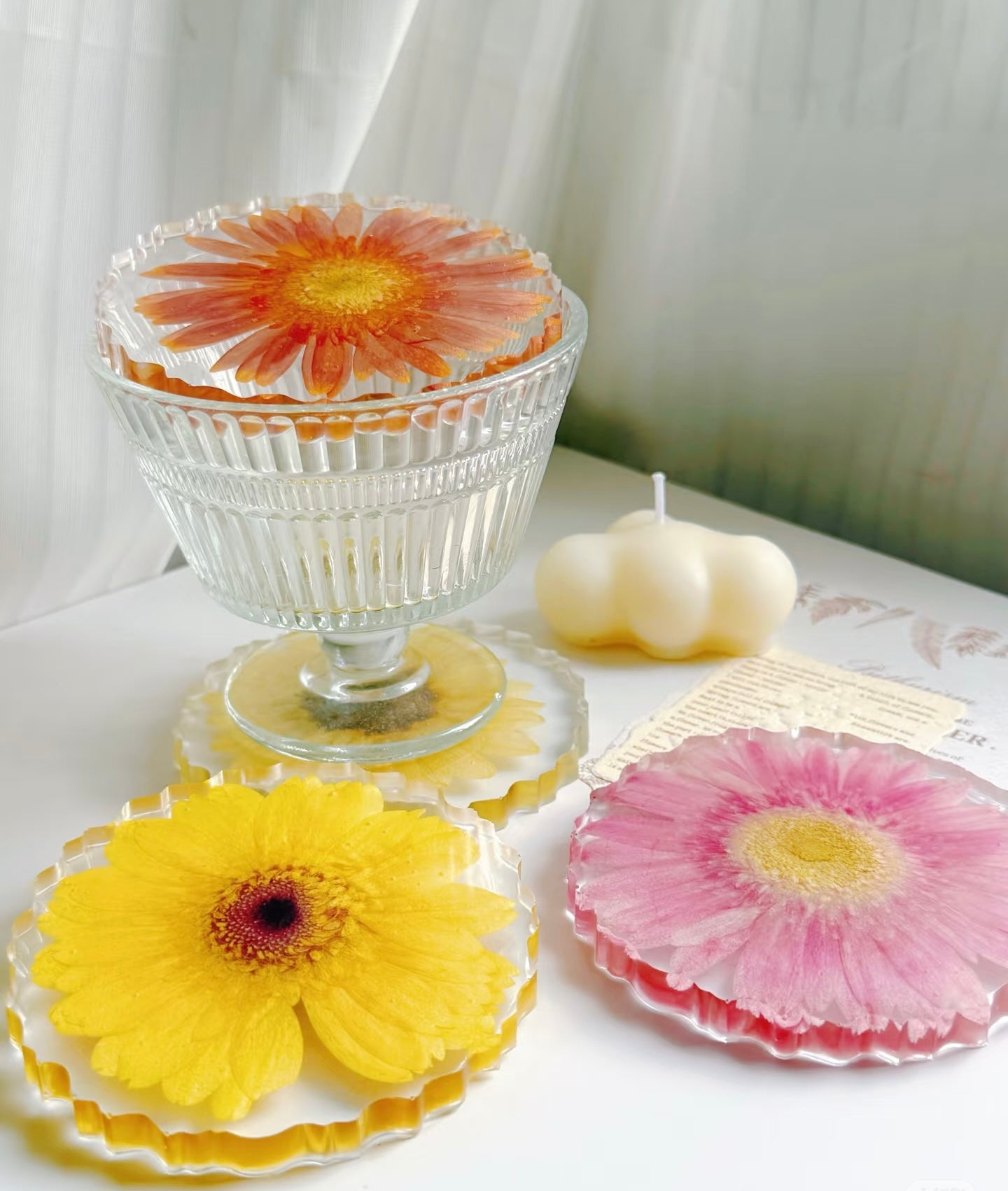 Sunlit Bloom —Yellow Gerbera Resin Coaster with Wooden Stand