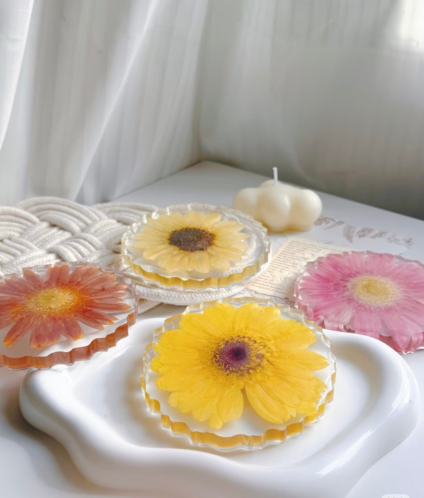 Sunlit Bloom —Yellow Gerbera Resin Coaster with Wooden Stand