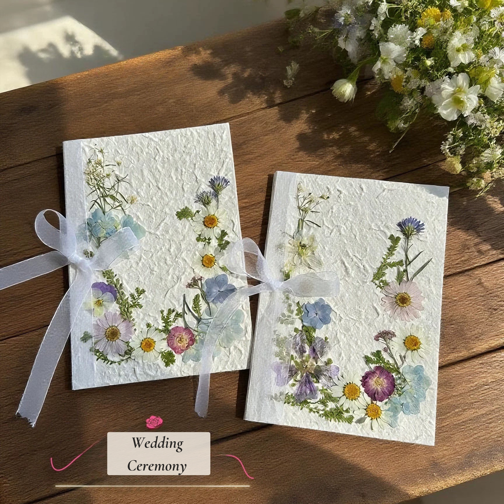 A Gift to Hold Your Words —Bontanical Pressed Flower Card