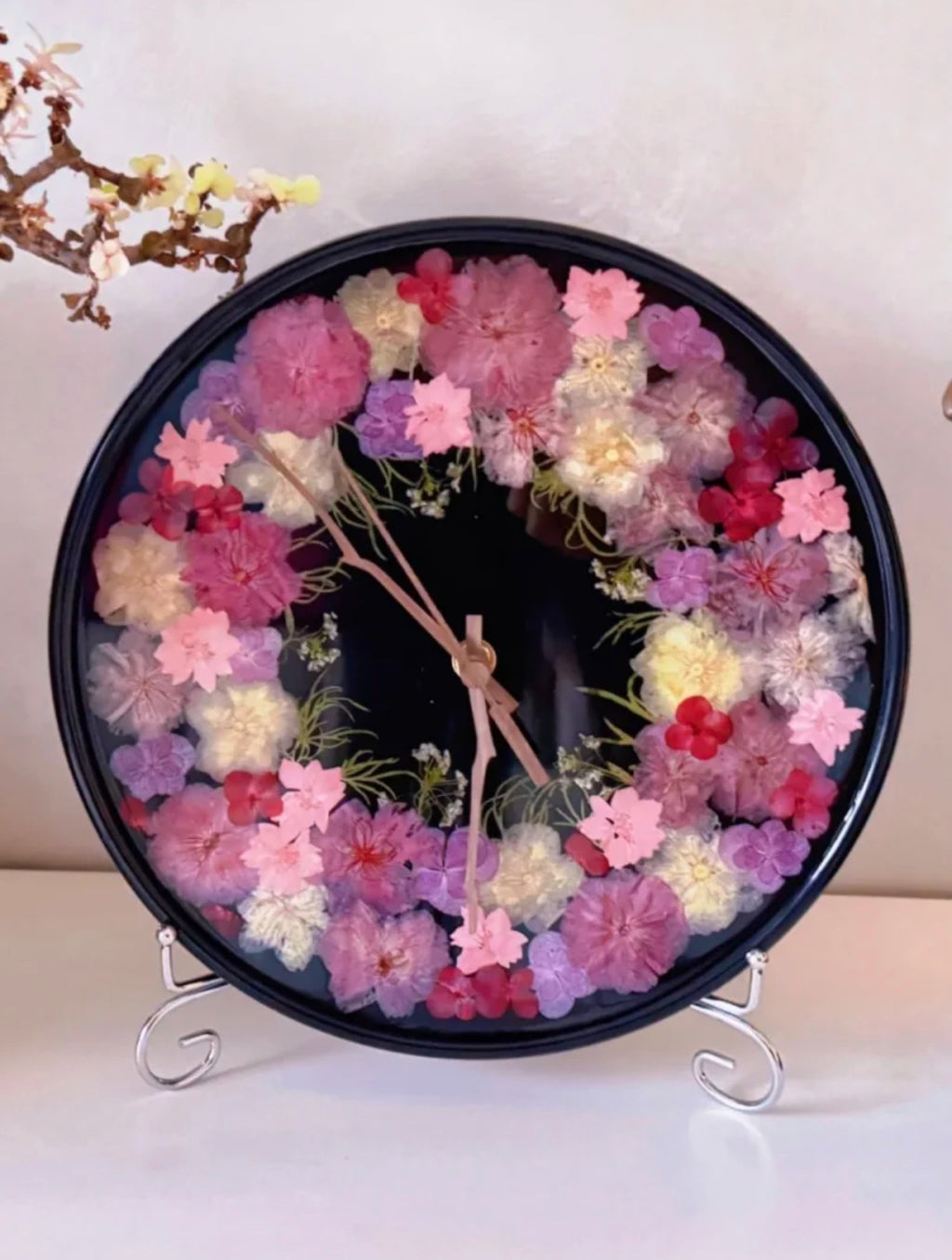 The Phantom Hour — Handmade Real Pressed Flower Clock