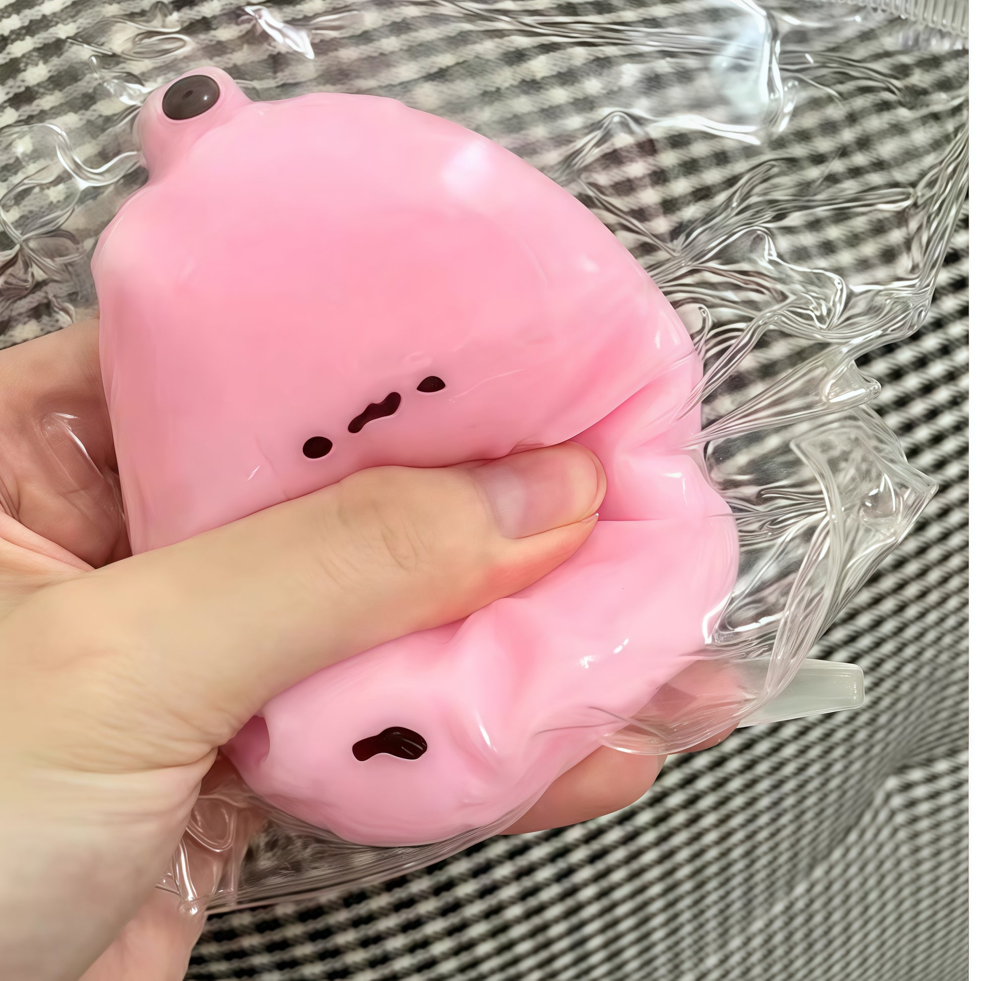 Be with you• Squishy Banana Toy for Playful Breaks