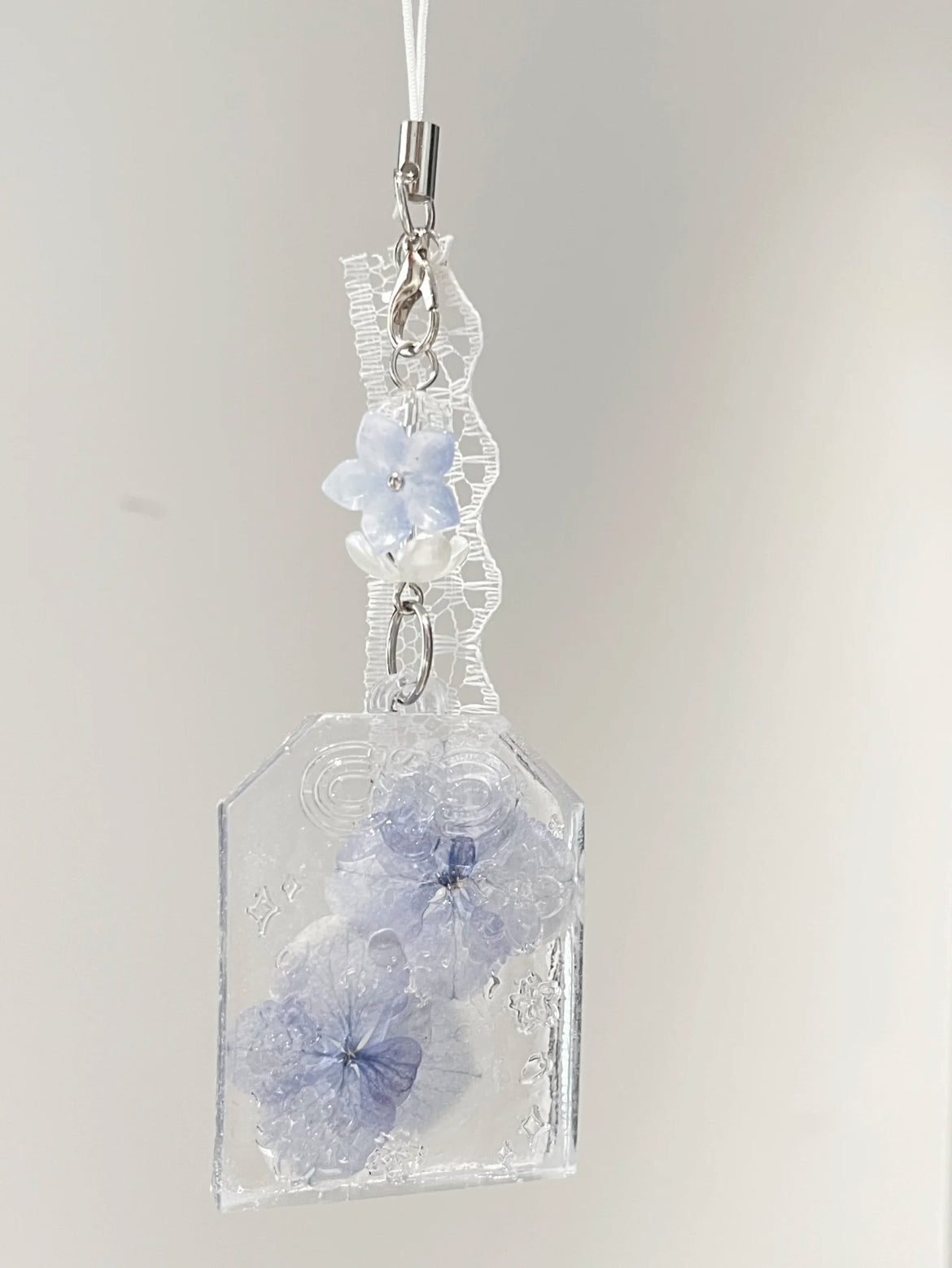 Purple Whisper— Pressed Flower Keychain & Car Pendant