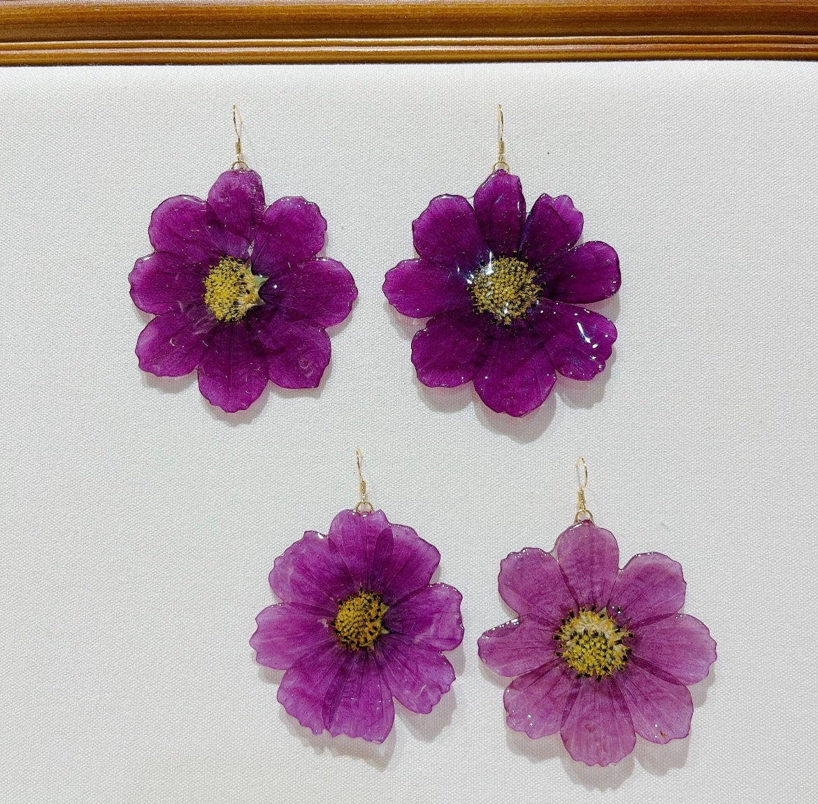 Pressed Cosmos Flowers for Resin & Crafts, Pink Gradient Dried Flowers, DIY Phone Case, Journaling & Art Supplies